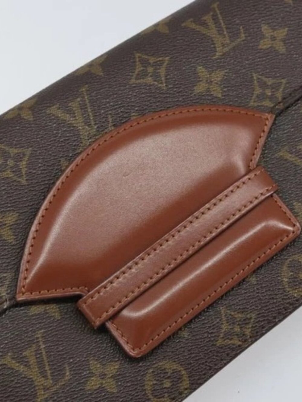 LOUIS VUITTON Monogram Chaillot Clutch Bag M51786 LV Auth 166452 - Picture 7 of 16